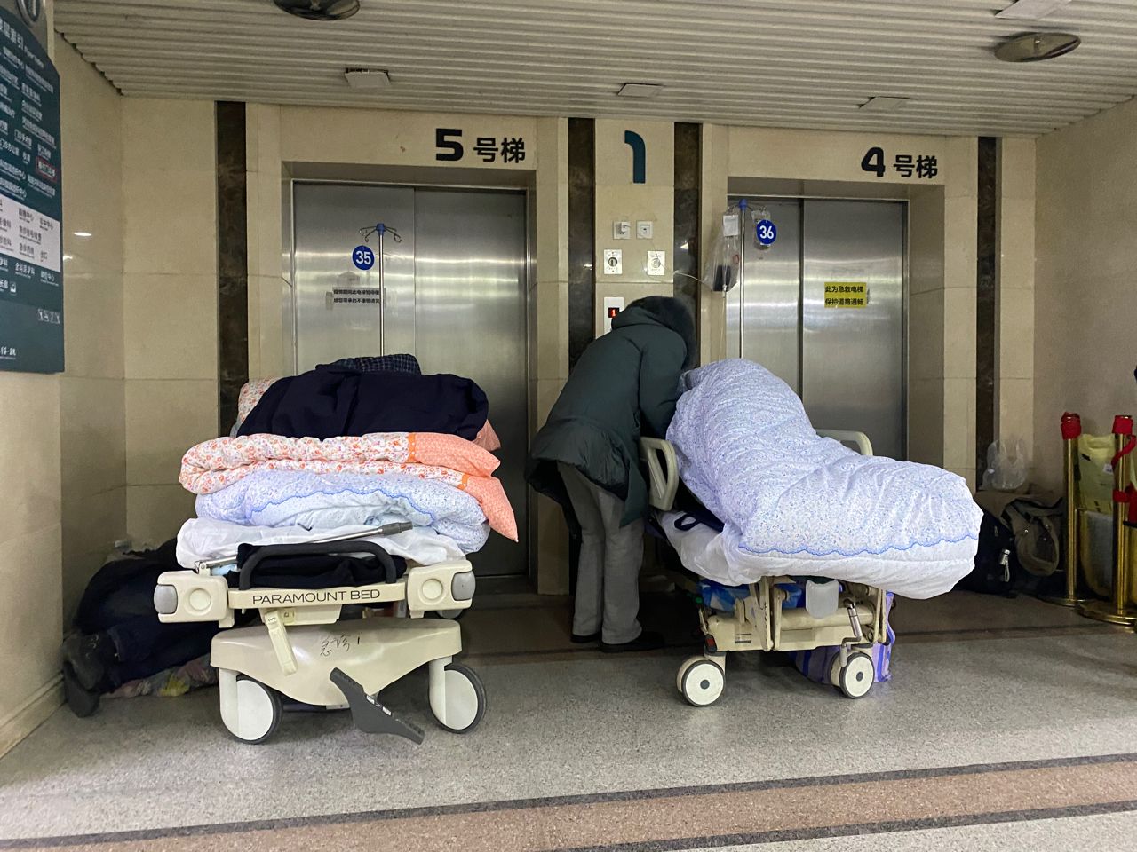 门诊拥挤,隔离困难,医院该如何扛住疫情冲击?