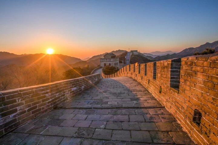 八达岭长城日出 杨东 摄