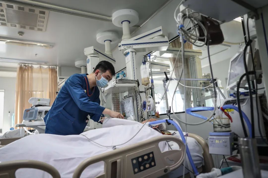 ▲沈阳医学院附属中心医院ICU病房资料图。图/新华社