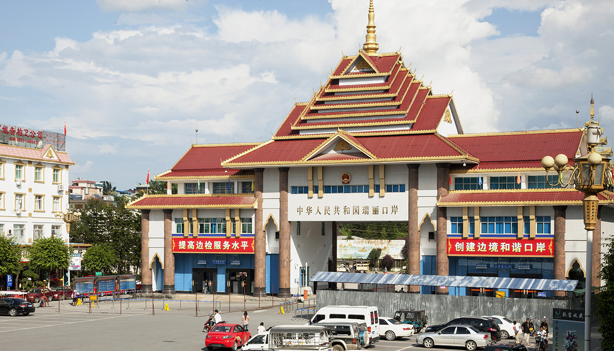 取消跨境代驾,货物消杀,通行证明,多个口岸货车通关趋向正常化__财经