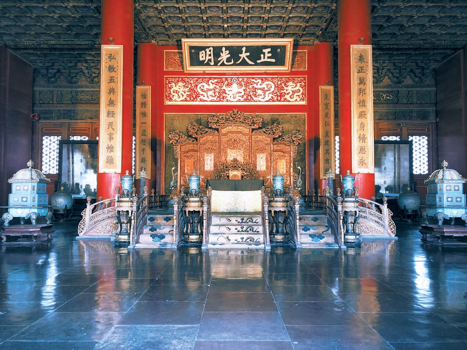 正午时分阳光照射乾清宫示意图