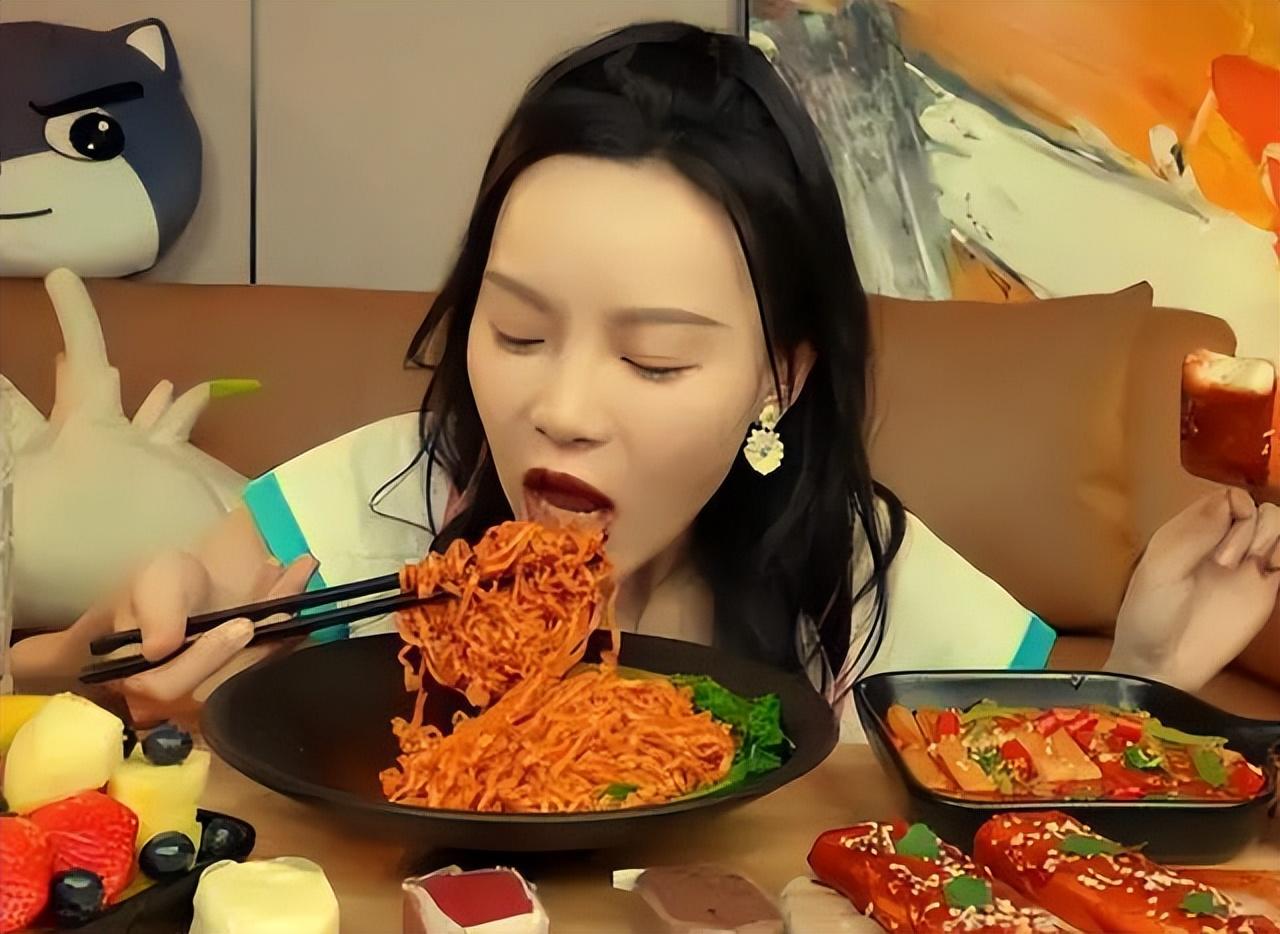 "小贝饿了"卖假货遭揭底爆锤 发声明欲盖弥彰网友却不买账