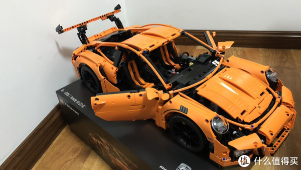 跨越8500公里的乐高42056保时捷911 gt3 rs__财经头条