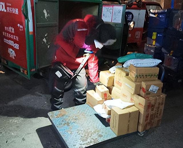 "觉得自己的工作很有意义"——疫情下吉林快递行业观察|新冠肺炎_新浪