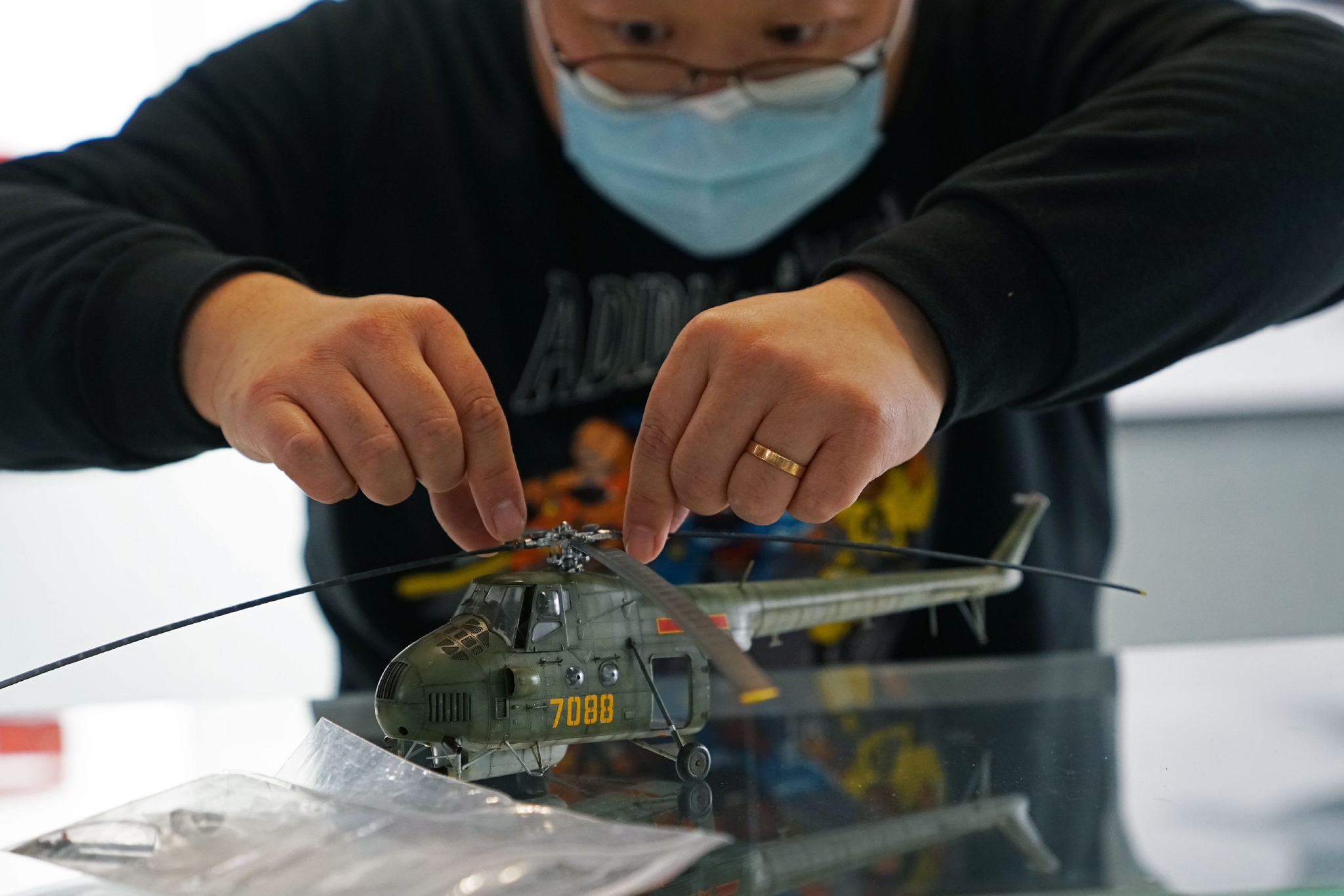 难以置信（制作航天模型）1一6年级科技小制作，展示各时代明星机型，航空航天模型展让爱好者逐梦蓝天，(图4)