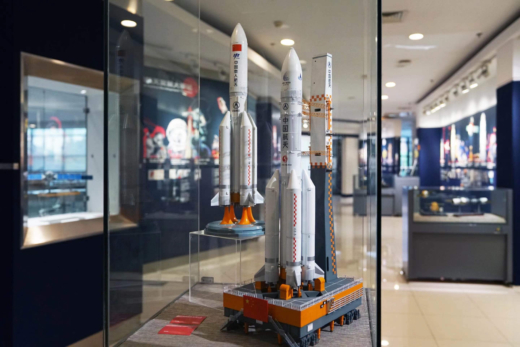 难以置信（制作航天模型）1一6年级科技小制作，展示各时代明星机型，航空航天模型展让爱好者逐梦蓝天，(图1)