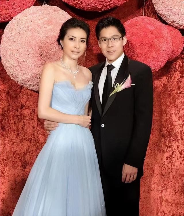 九球天后潘晓婷因身材太丰满输球40岁身价8亿却依旧单身