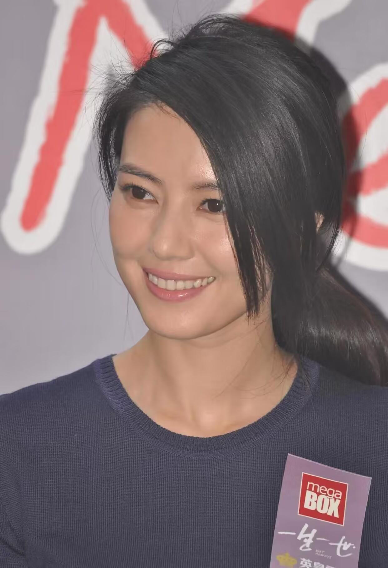 高圆圆|直拍|服饰_新浪新闻