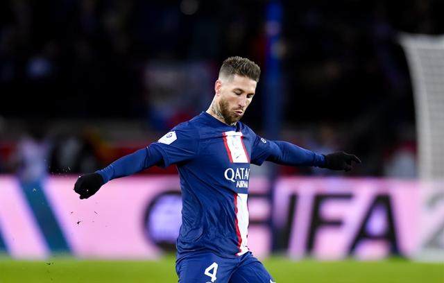 C罗+拉莫斯！利雅得胜利出手就是王炸，大巴黎不续约水爷太可惜了休闲区蓝鸢梦想 - Www.slyday.coM