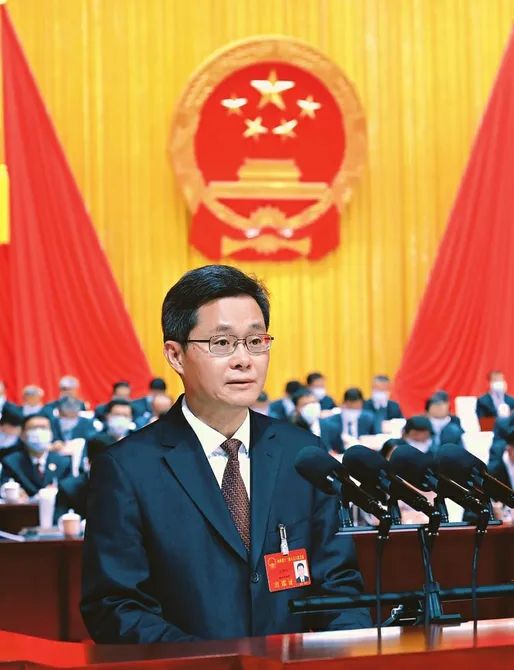 2022年1月,蓝佛安在山西省十三届人大六次会议上作政府工作报告.