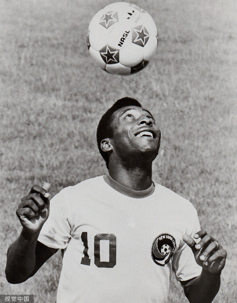 追忆贝利:留下世界杯三冠伟业,生命最后时刻还爱着足球