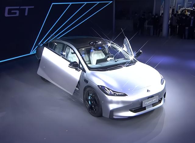 19×cd全球量产车抄底风阻.