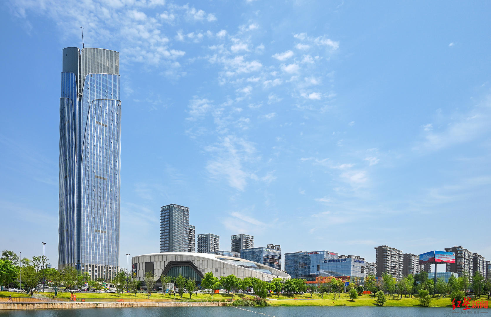 上午,重庆市党政代表团前往四川天府新区规划厅,中科院成都分院科学城