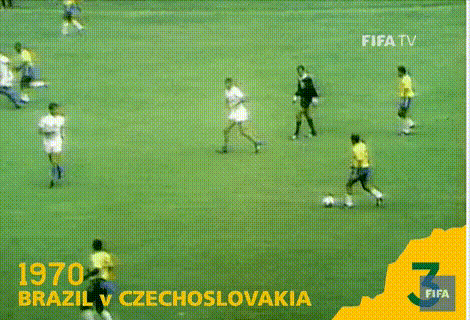 ▲1970年世界杯，贝利打入的第一球。