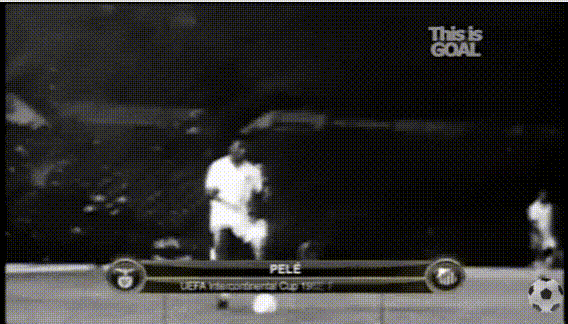 ▲1962年洲际杯第二回合，贝利打入的第三球。