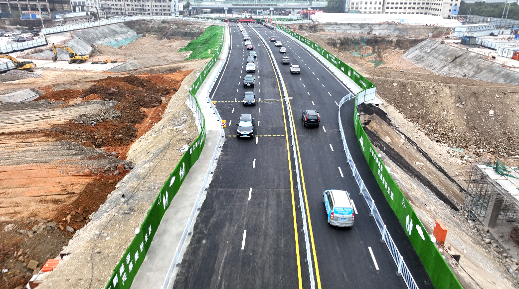 贵阳林城东路贵钢段通车!这个片区路网还要升级|贵阳市_新浪新闻
