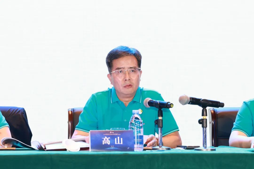 高山讲话茅台集团副总经理高山出席会议并讲话,副总经理万波出席会议.