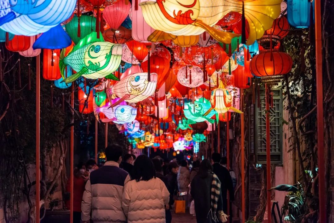 秦淮灯彩,点亮金陵!_新浪财经_新浪网