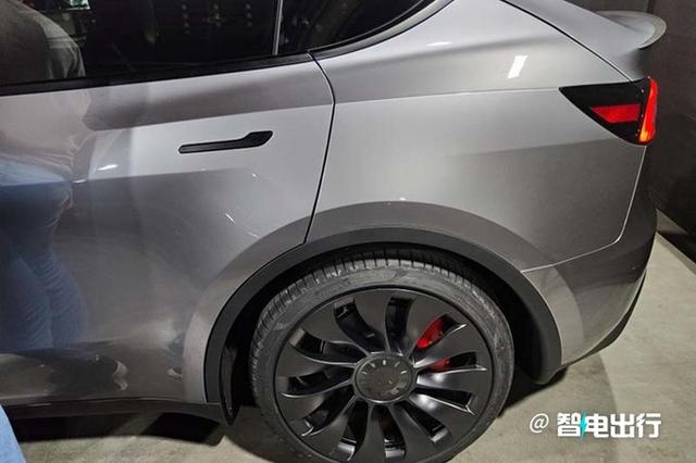 降价超2.1万！特斯拉Model3/Y售25.59休闲区蓝鸢梦想 - Www.slyday.coM