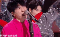 跨年晚会收视“最强”名场面，杨幂力压王心凌，王一博不敌张杰休闲区蓝鸢梦想 - Www.slyday.coM