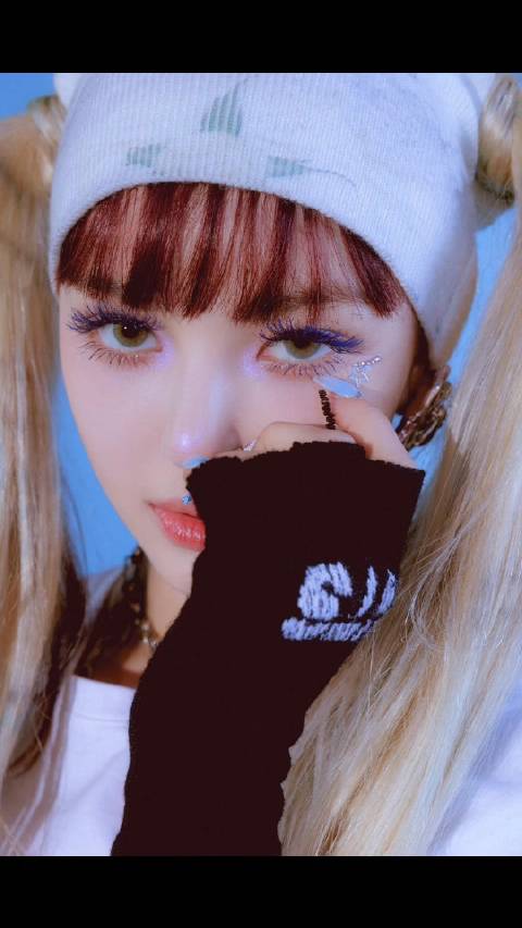 danielle的金发双马尾镜头美死谁了