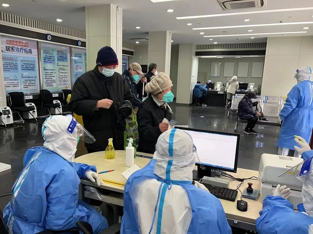 制氧机发热怎么办新设吸氧区、重启输液服务，上海部分社区卫生服务中心“增能”_https://www.jmylbn.com_新闻资讯_第1张