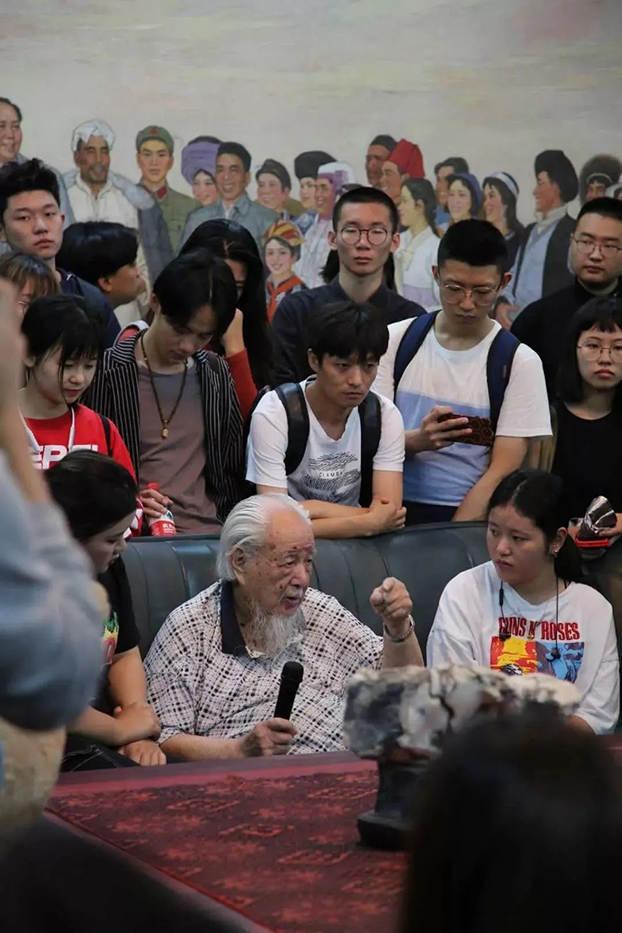 缅怀！著名艺术家侯一民去世，曾参与第三、四套人民币设计休闲区蓝鸢梦想 - Www.slyday.coM