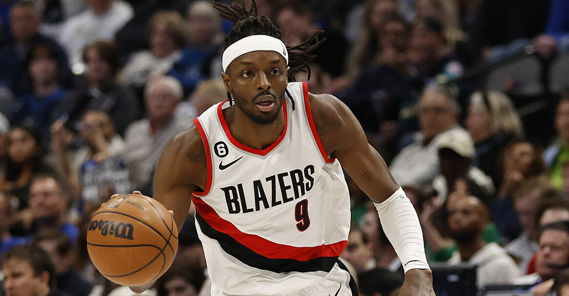 格兰特开启进攻模式半场高效砍下19分