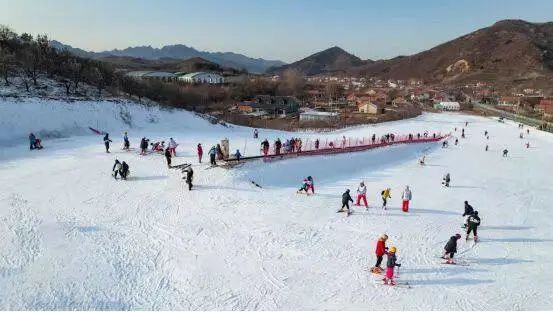冰雪温泉·玩鞍山景区景点包括:鞍山动物园,千山滑雪场,老院子景区
