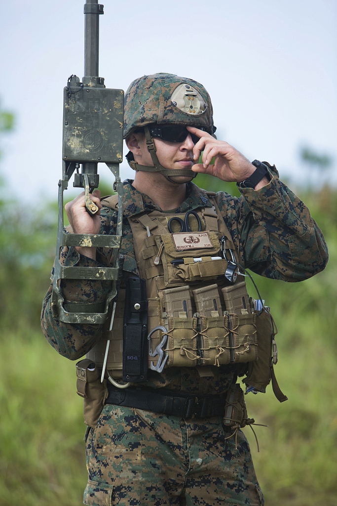 美国大兵半夜闯入日本民宅:被房主当场控制 自称"走错门"|日本_新浪
