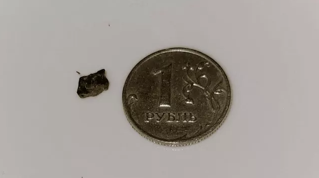 取出来了，&ldquo;请转交给马克龙&rdquo;