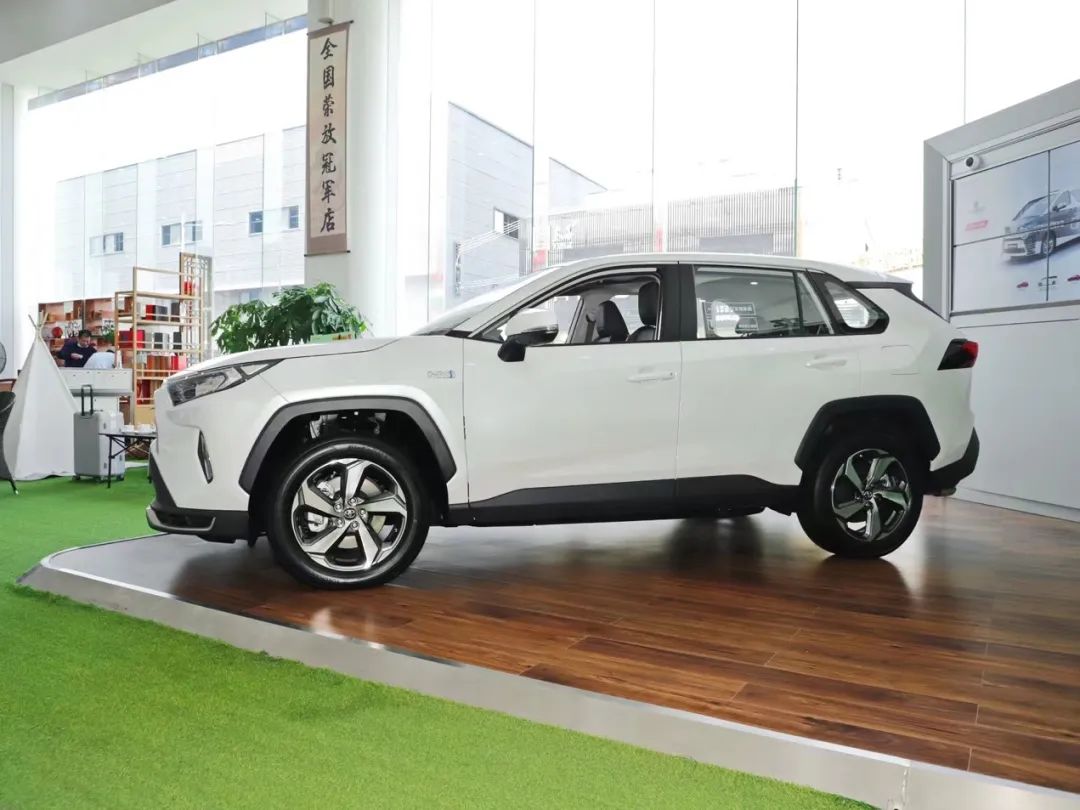 都是合资SUV实力派，好开、省油，90%的人买车必看！