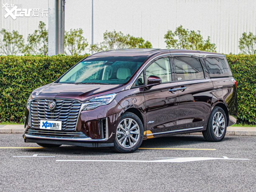 79万元,新款车型取消了653t 智慧豪华型;新款gl8 avenir艾维亚共3款