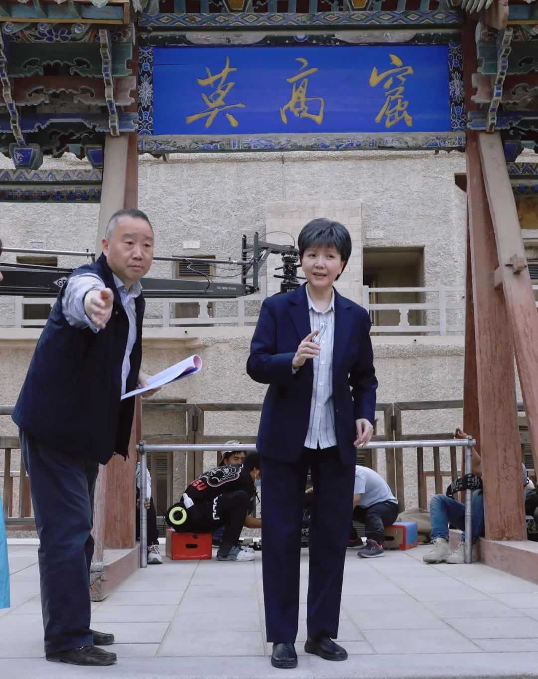 手法表达新婚夫妇彼此的踌躇:樊锦诗边洗碗边回忆丈夫为自己的付出