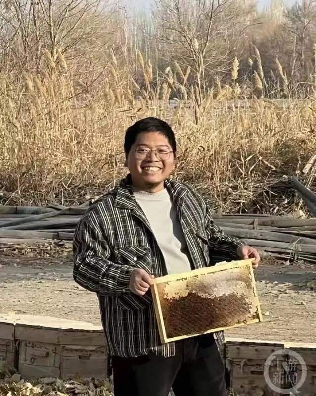 25岁“背景太假哥”当选政协委员,本人回应_手机新浪网
