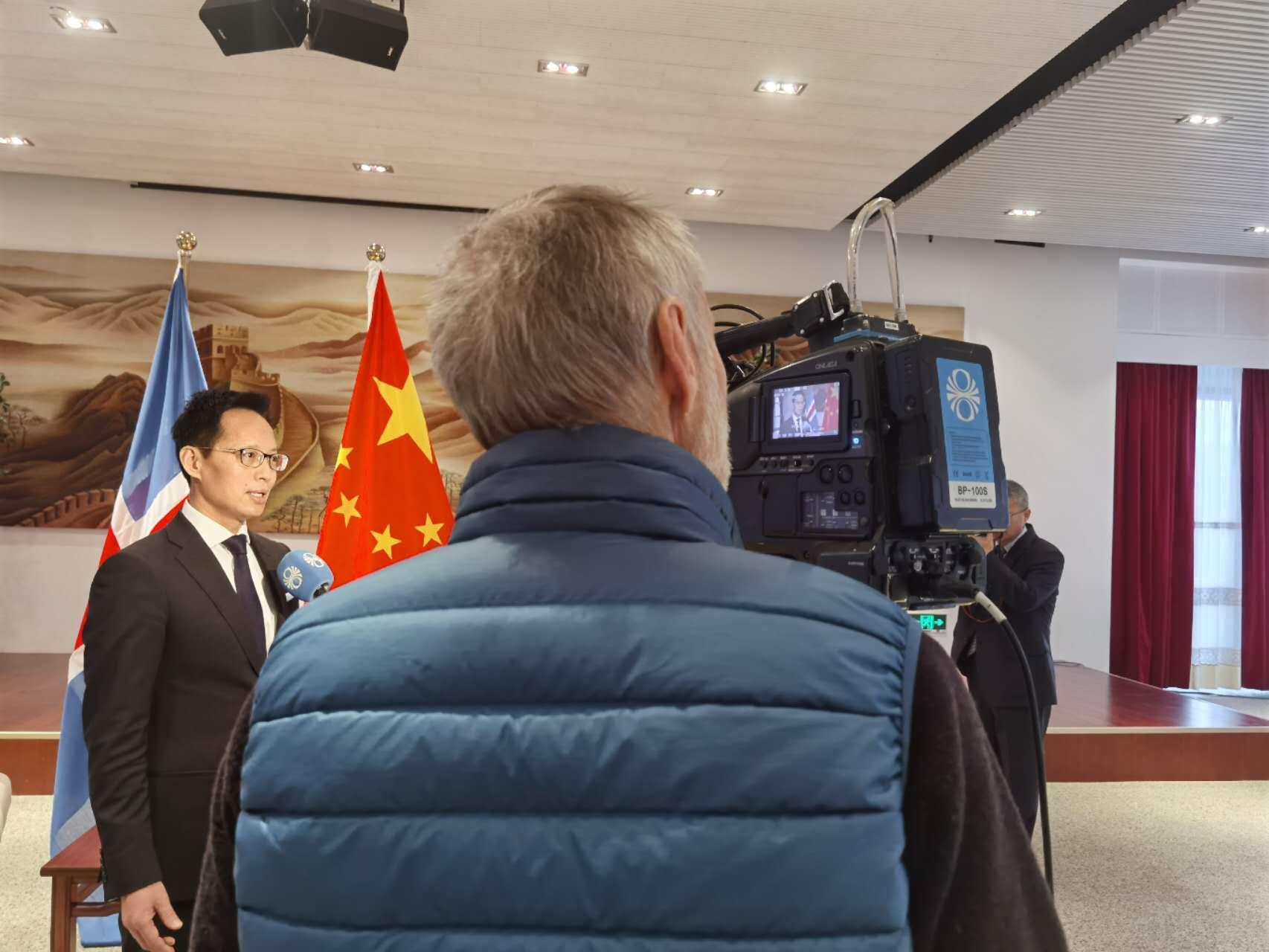 中国驻冰岛大使:部分国家针对中国采取特别入境限制完全是政治操弄