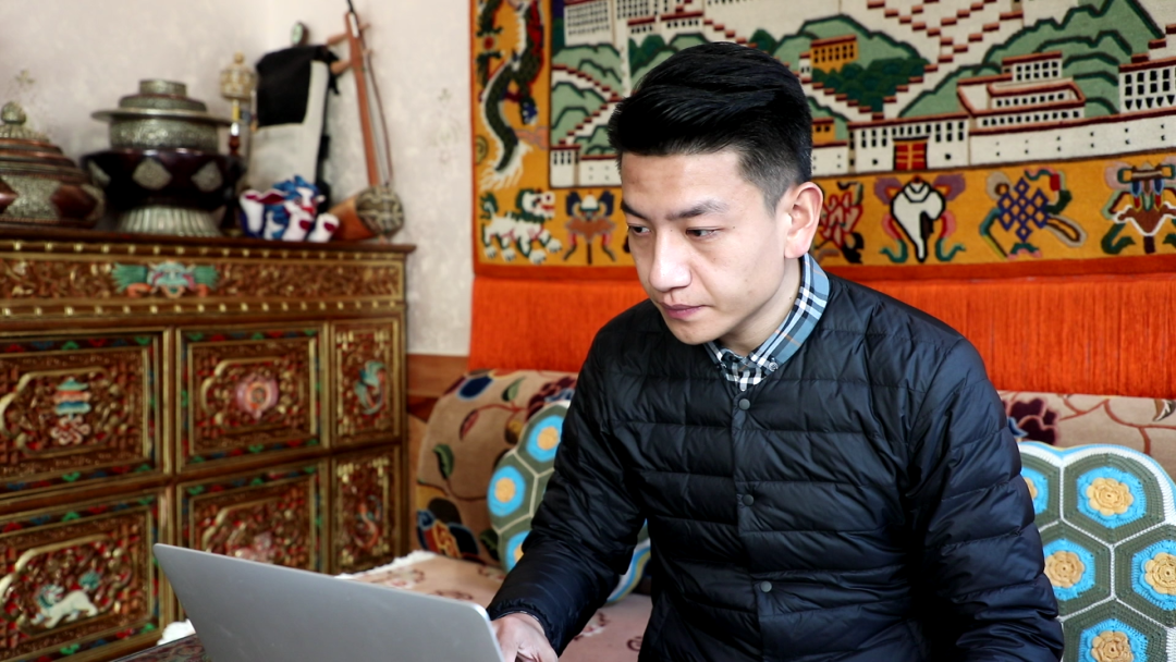 西藏优秀青年,丹臻群佩!|西藏_新浪新闻