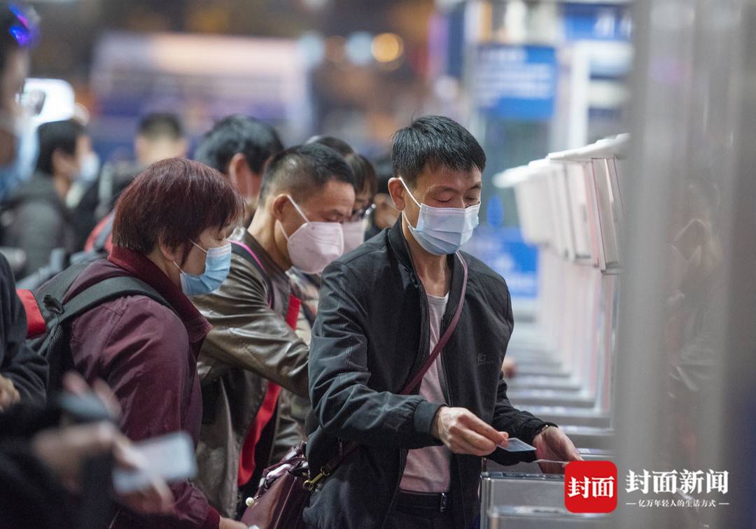 春归有期 | 图集:目击春运首日广州火车站|广州市|旅客|春运_新浪新闻