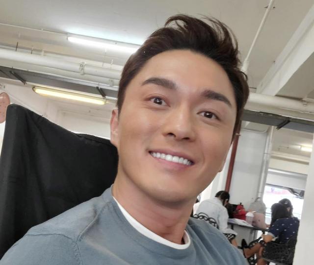 TVB知名男星刑满出狱！演艺事业受重创，将娶身家6亿富贵女友为妻|杨明|庄思明|演艺_新浪新闻