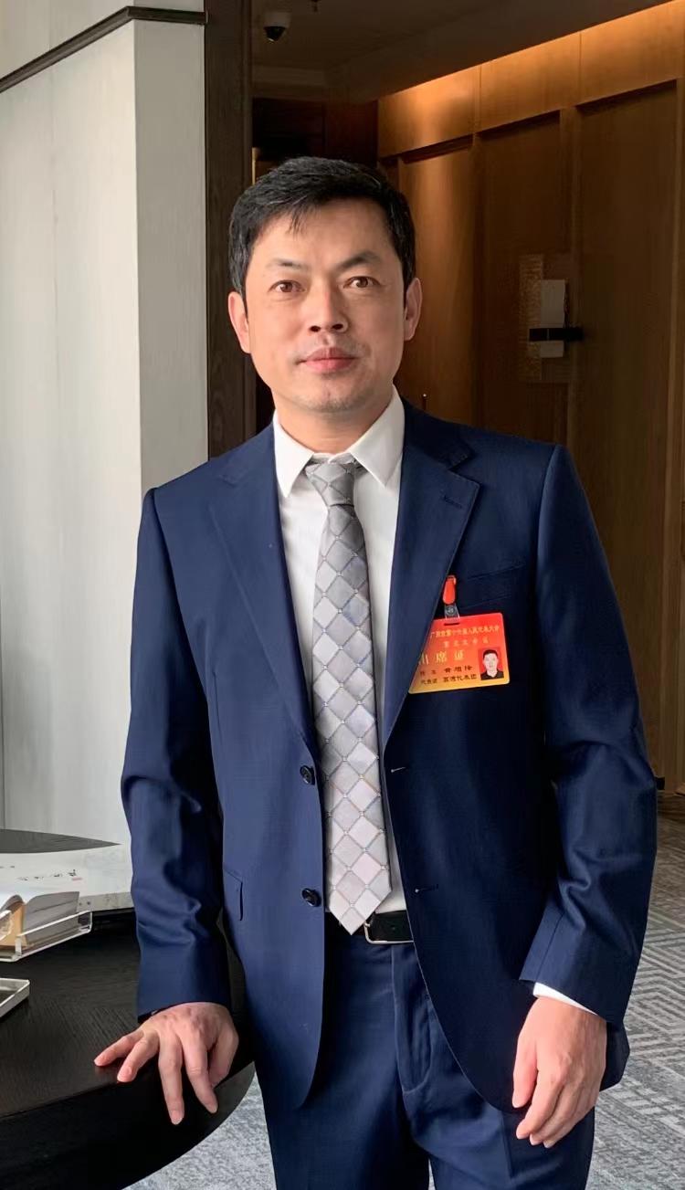 广州市人大代表黄增怿建议：建立独居老人局域性居家养老医疗急救服务体系