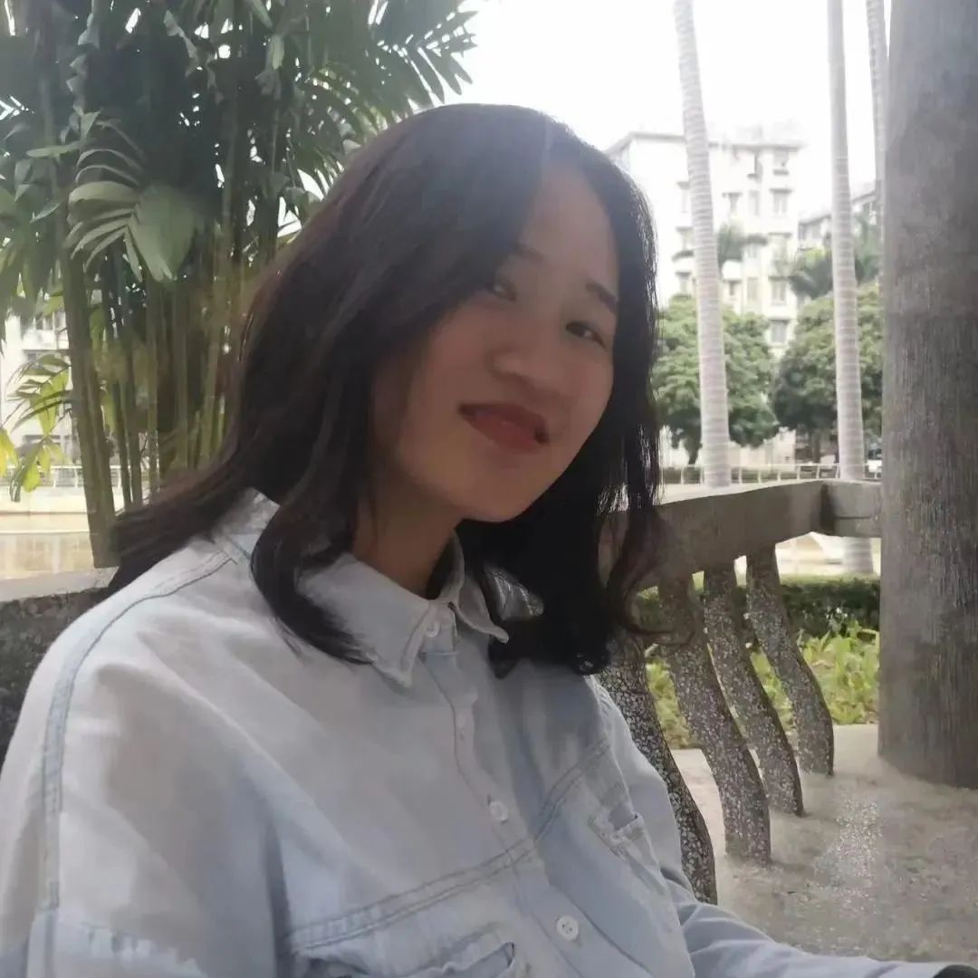 易海欣生前照片