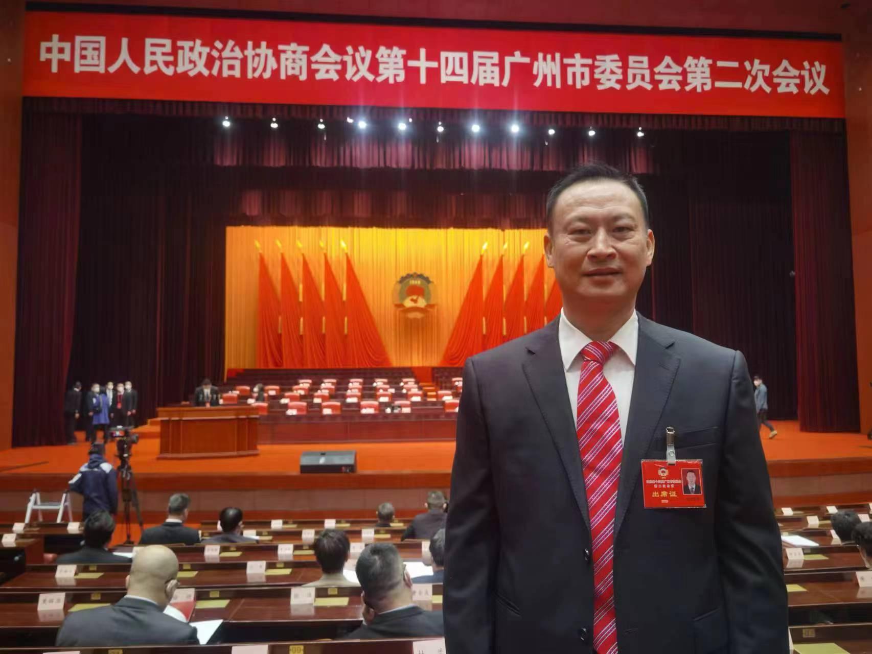 广州市政协委员欧阳智鸿建议：建立社会监护制度，建设居家养老服务体系