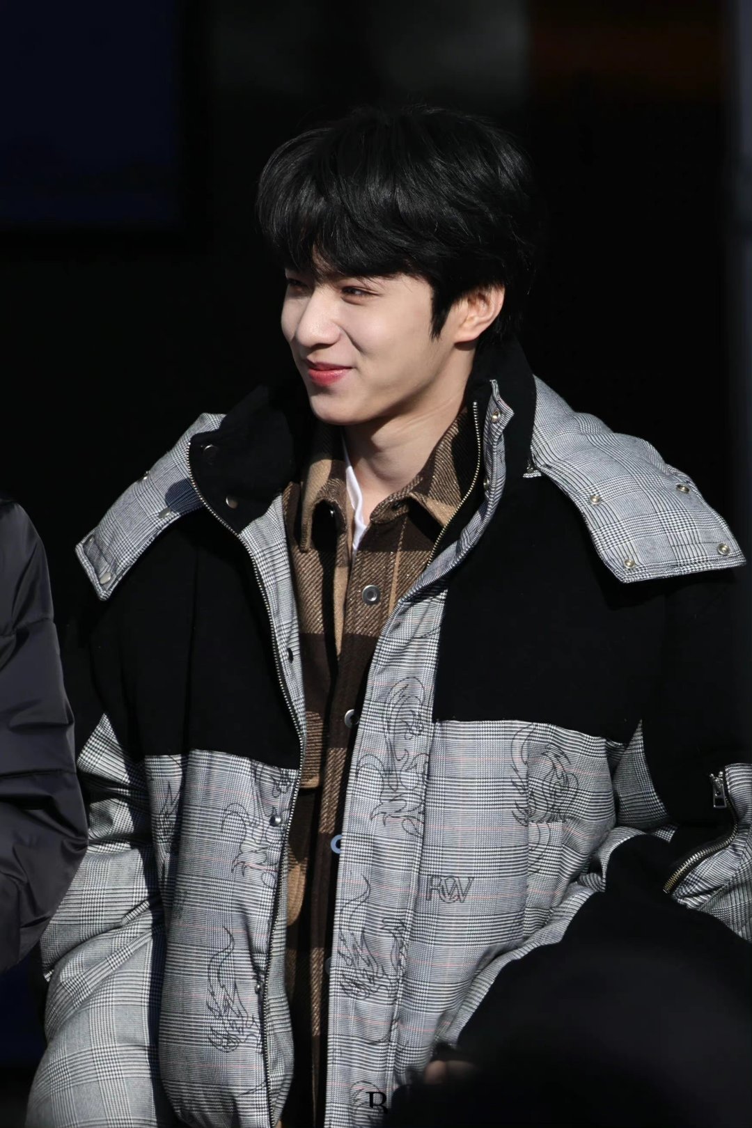 刘耀文录制无限超越班上班饭拍耀文笑的好甜……|刘耀文|时代少年团