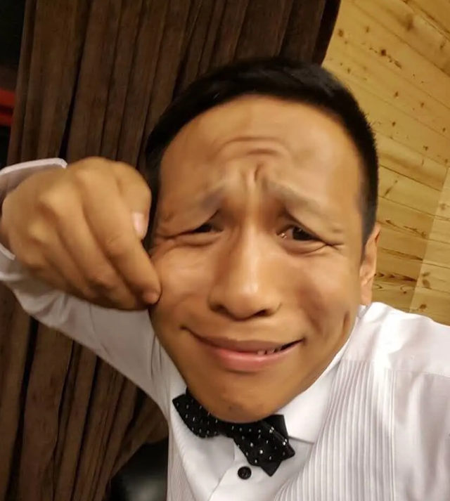 宋小宝:成名后抛弃霍晓红,转身娶粉丝王雪,如今生活怎样了?插图6