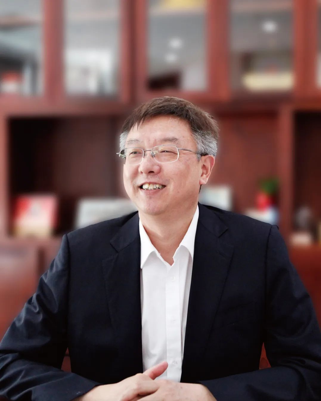 亿纬锂能刘金成:以科学家精神,做世界最好的锂电池|亿纬锂能_新浪财经