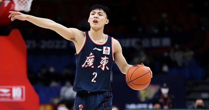 徐杰带伤出战,NBA冠军外援和主帅互吵,杜锋或重返男篮|杜峰|NBA|徐杰_新浪新闻