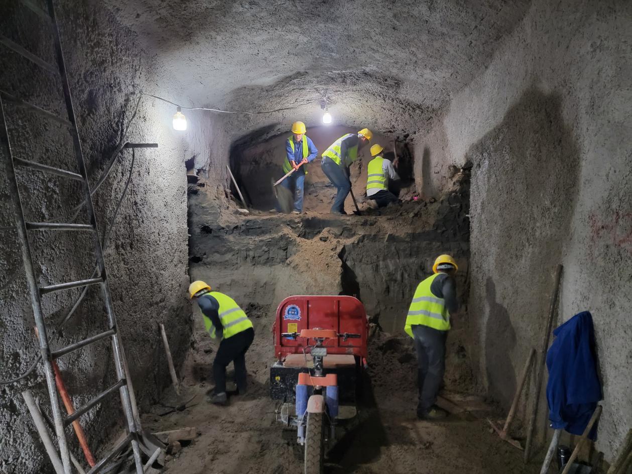 北京广渠路东延项目综合管廊暗挖工程顺利贯通|北京市_新浪新闻