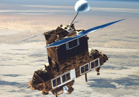 美国报废卫星环绕地球近40年后落下：重2450公斤 坠落点公布|卫星|美国|地球_新闻