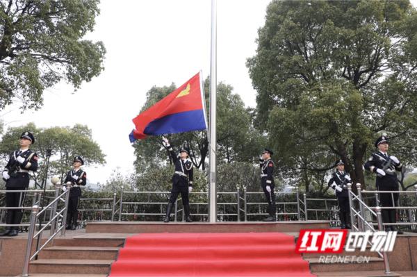 群众评议满意率提升至96.7% 湖南交警以傲人成绩隆重庆祝中国人民警察节休闲区蓝鸢梦想 - Www.slyday.coM