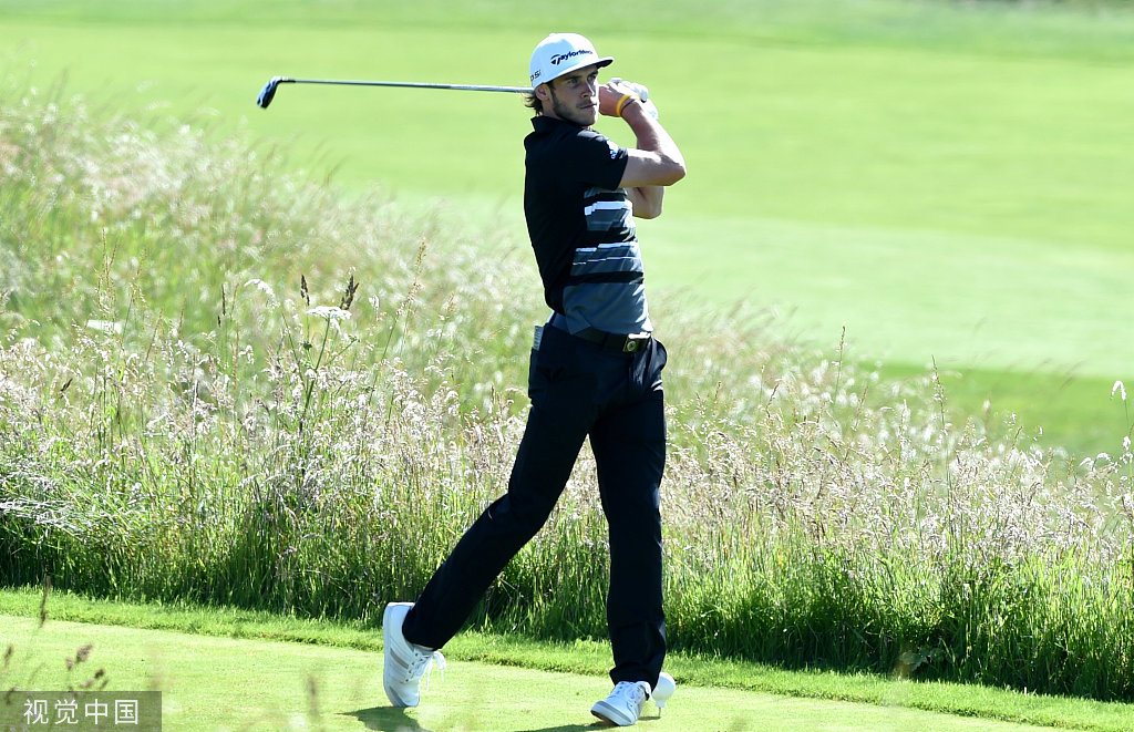 高尔夫才是贝尔的最爱.